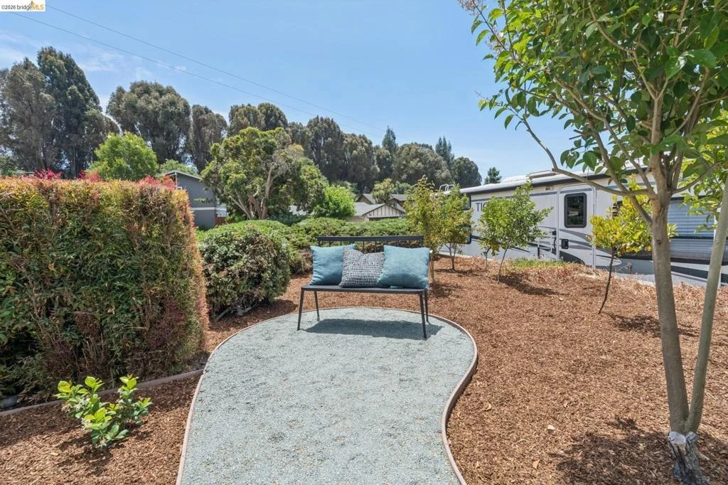 Photo of 650 Marlesta Rd