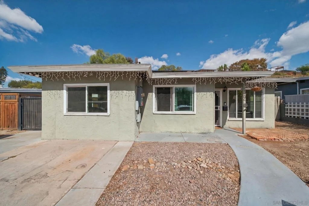 Photo of 6220 Streamview