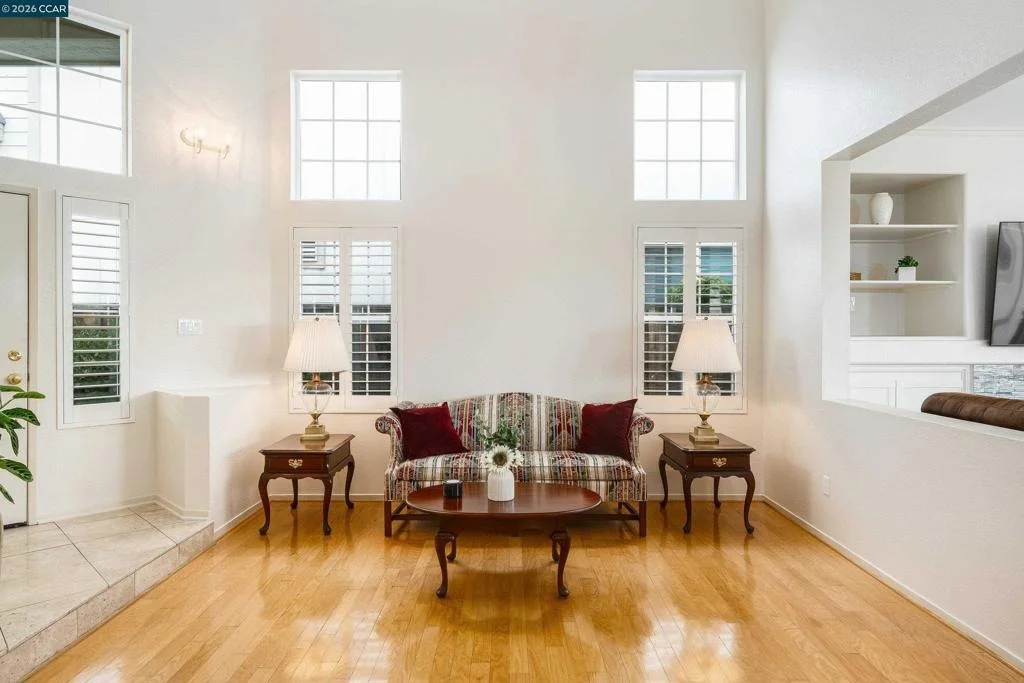 Photo of 1049 Feather Cir