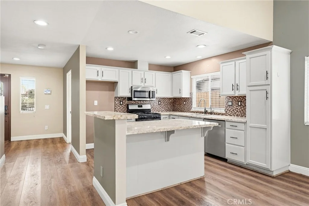 Photo of 3641 Rhodes