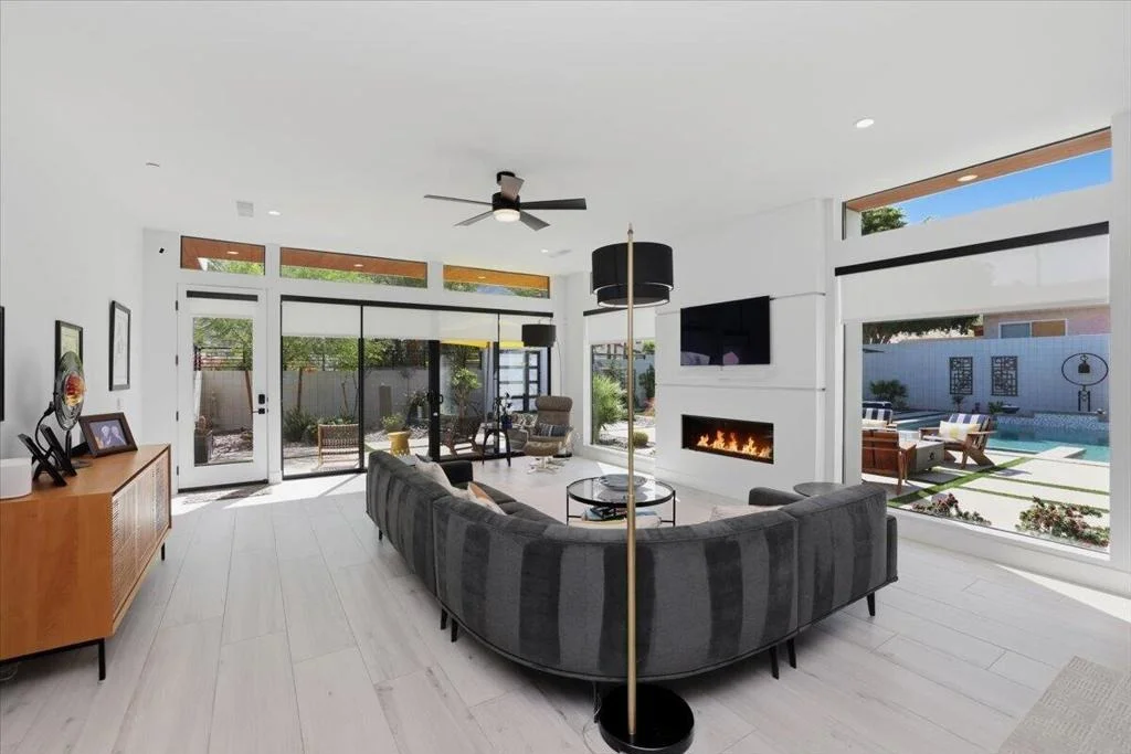 Photo of 54905 Avenida Obregon