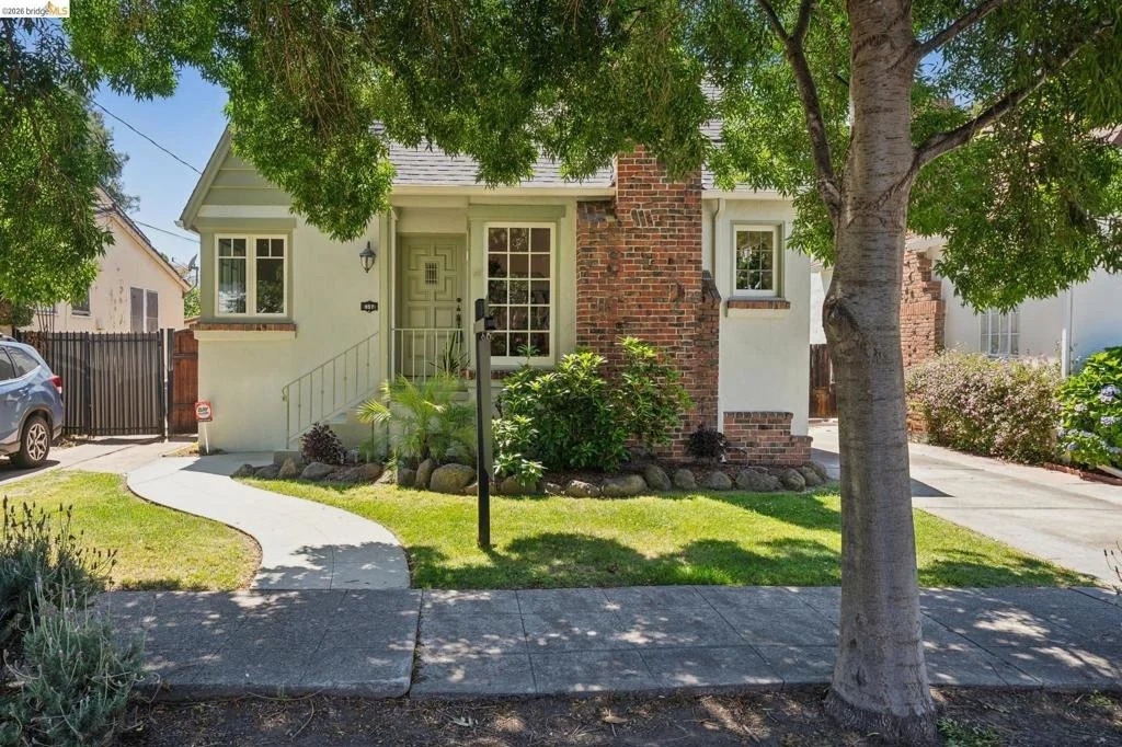 Photo of 957 Lee Ave