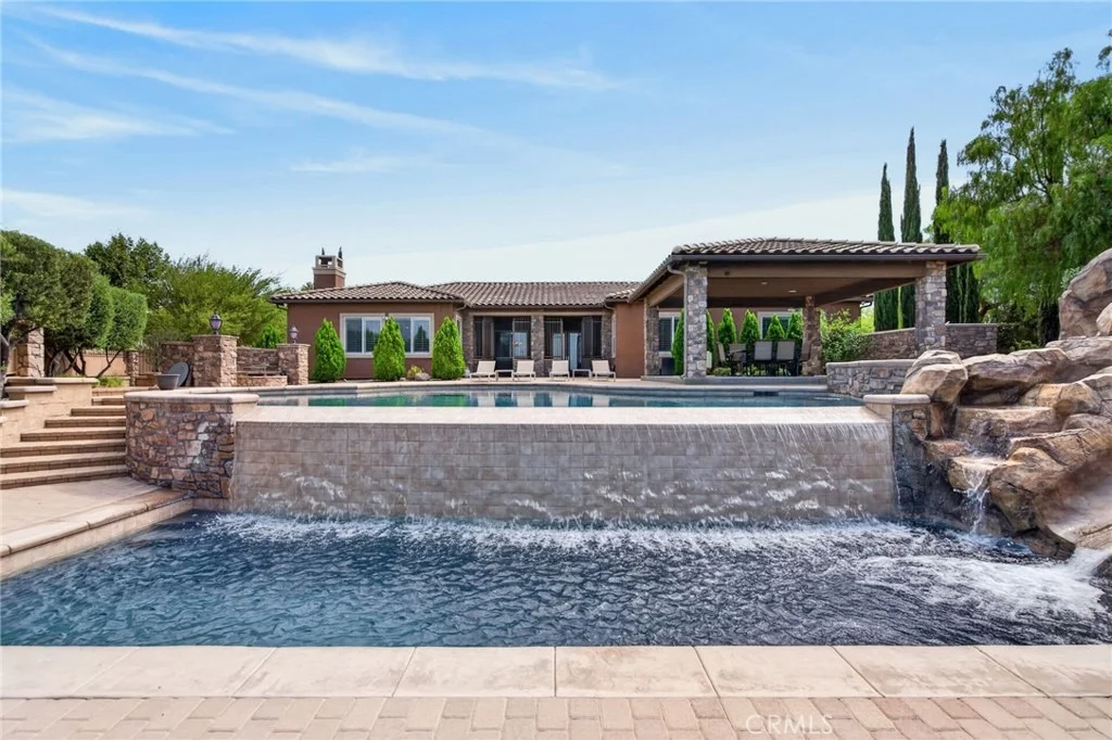 Photo of 540 Mountain House