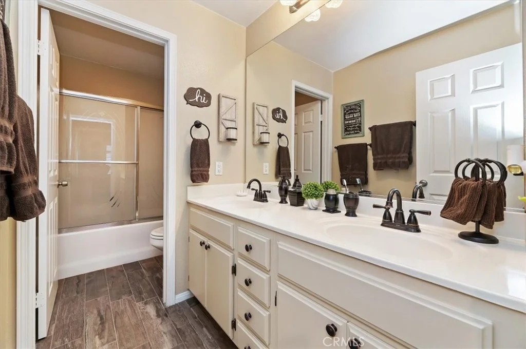 Photo of 3745 Sawtooth Circle