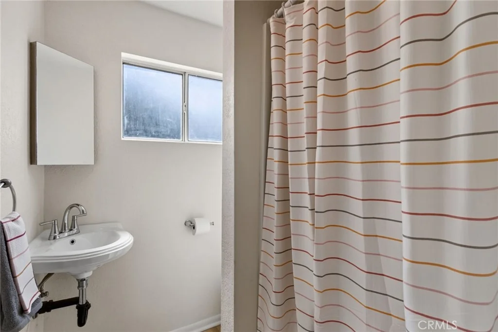 Photo of 3660 Linwood