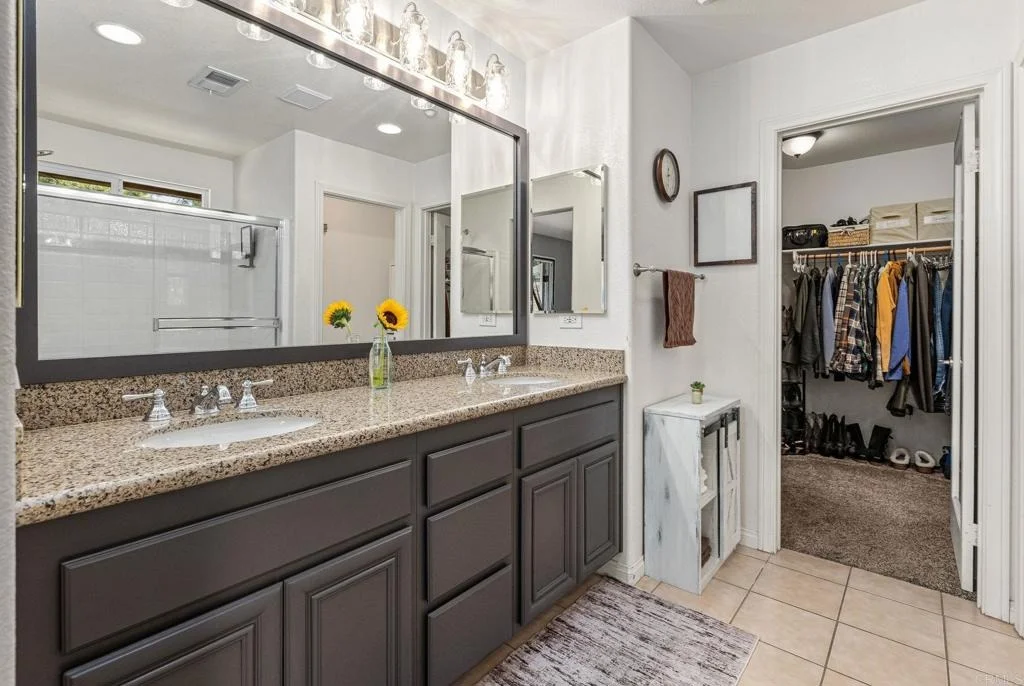 Photo of 2292 Marquand