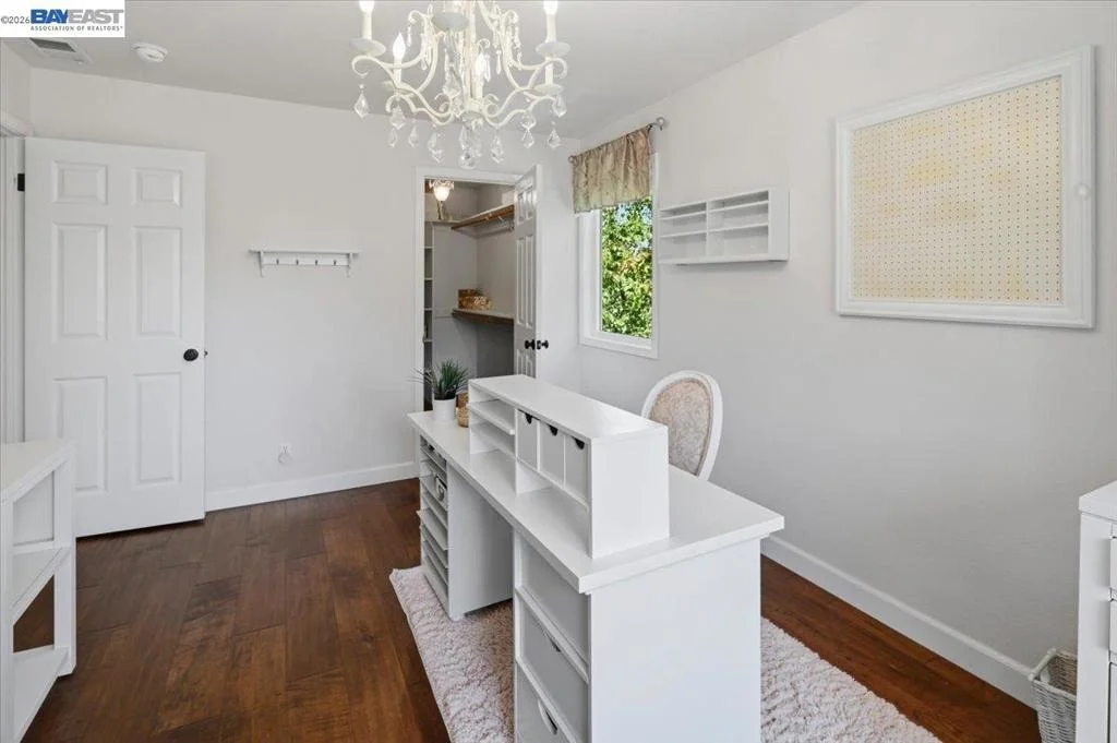 Photo of 3766 Valley View Way