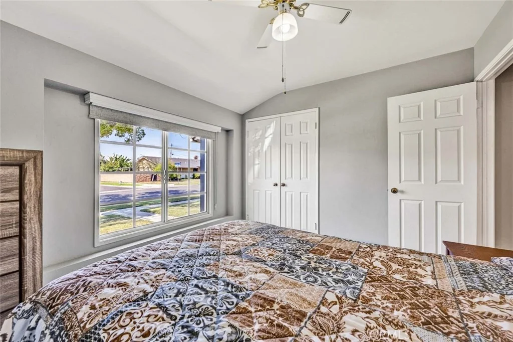 Photo of 3222 W Sunview