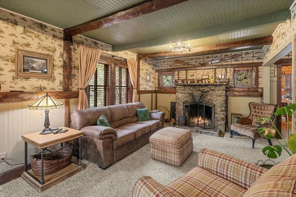Photo of 39253 Mohawk Drive