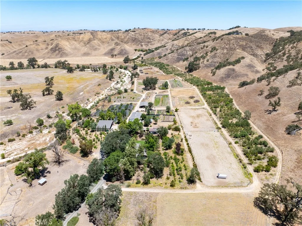 Photo of 5750 El Pharo