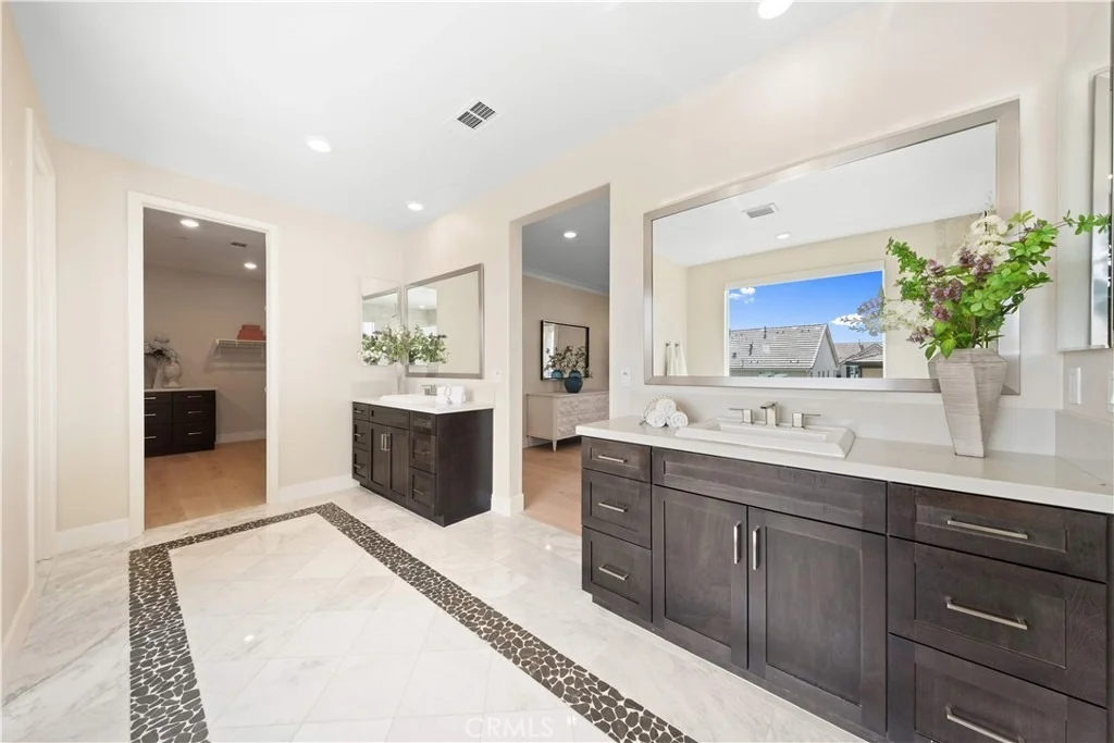 Photo of 60 Harlow