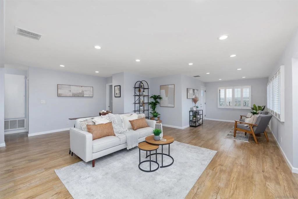 Photo of 8837 Carmir