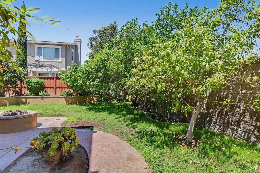 Photo of 2327 Trellis St