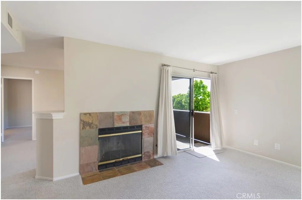 Photo of Unit E at 48 Corniche Dr.