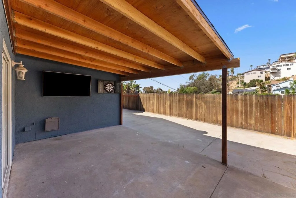Photo of 9618 Date St