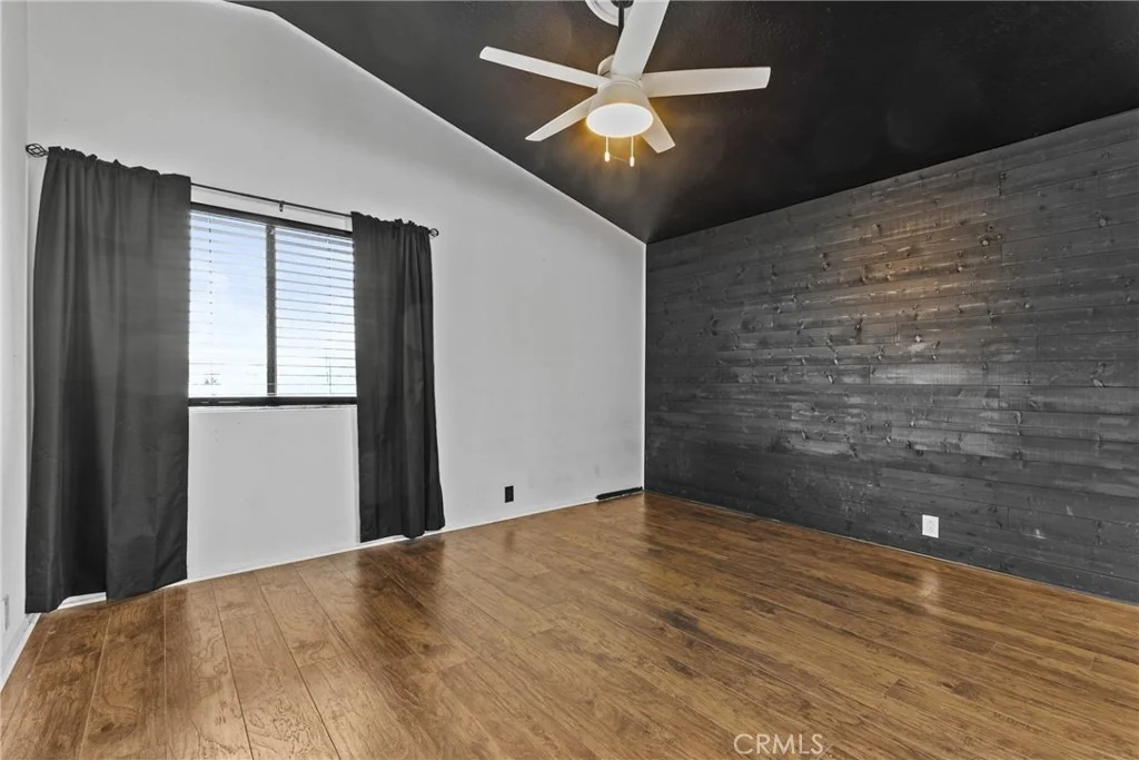 Photo of 1034 Bridle Path