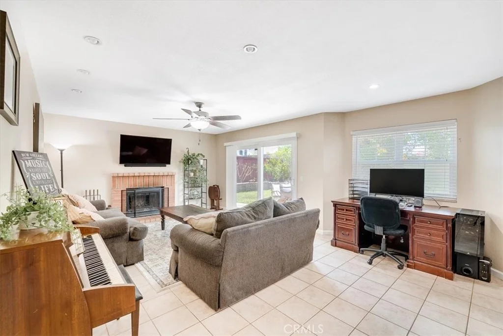 Photo of 9048 Meadowrun