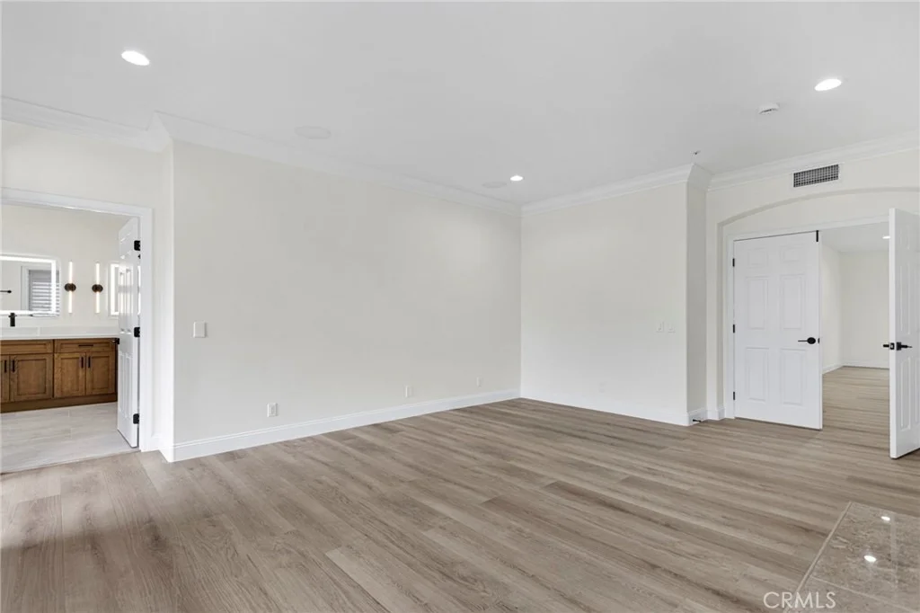 Photo of 4954 Crestview Place