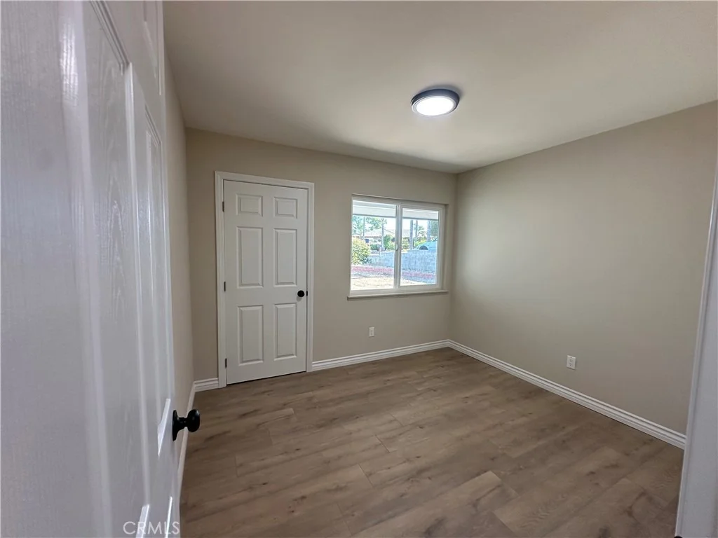 Photo of 560 W 10th Street