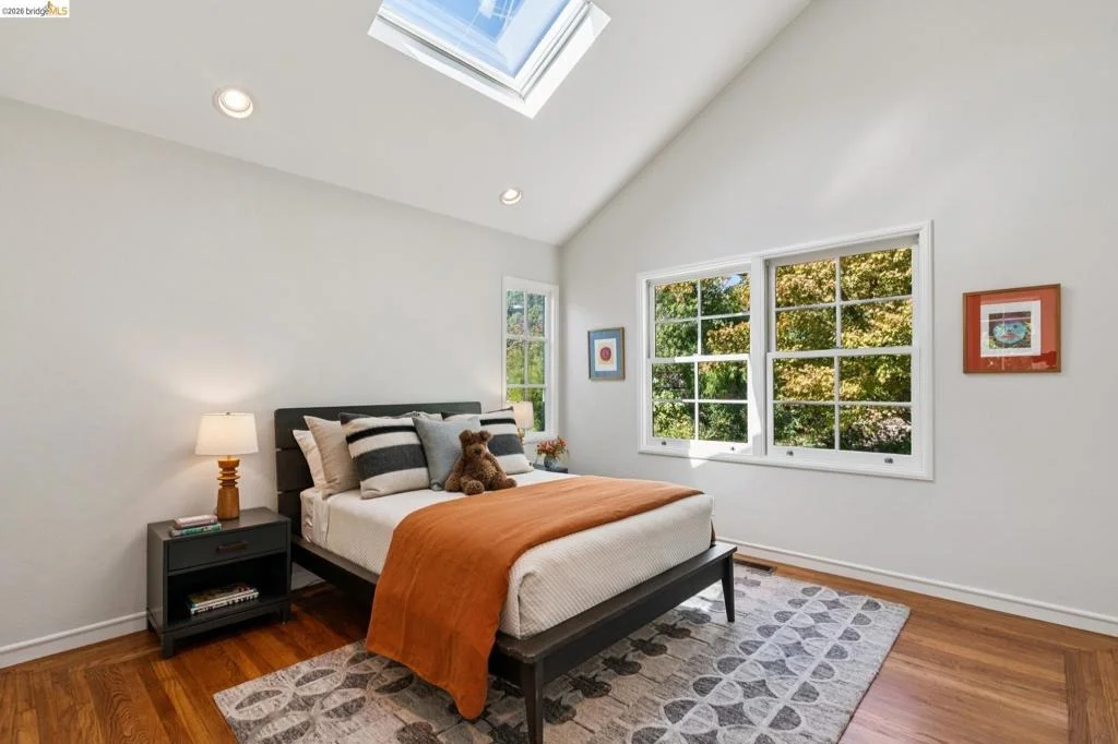 Photo of 929 Contra Costa Ave