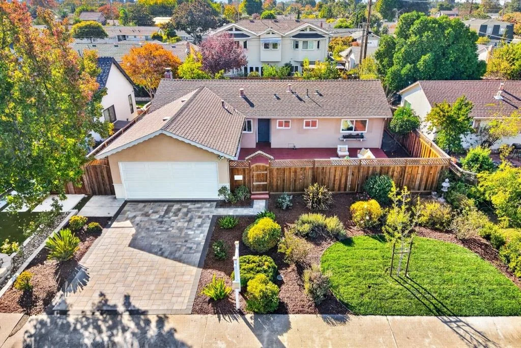 Photo of 160 Gilbert Avenue
