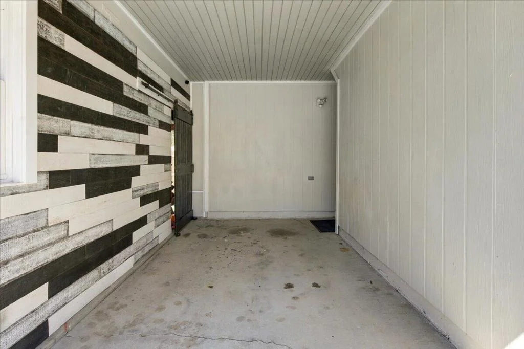 Photo of 2125 State Lane