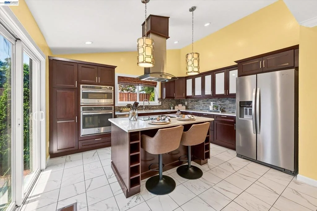 Photo of 2358 Crestline Rd