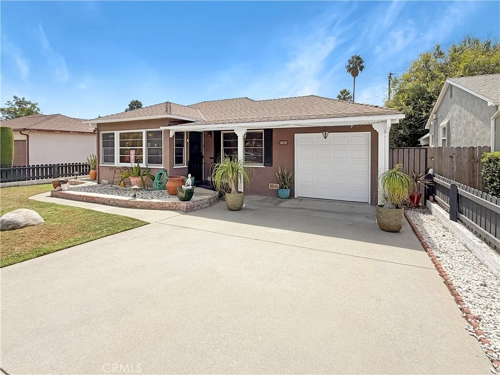 Photo of 3618 E Del Mar Boulevard