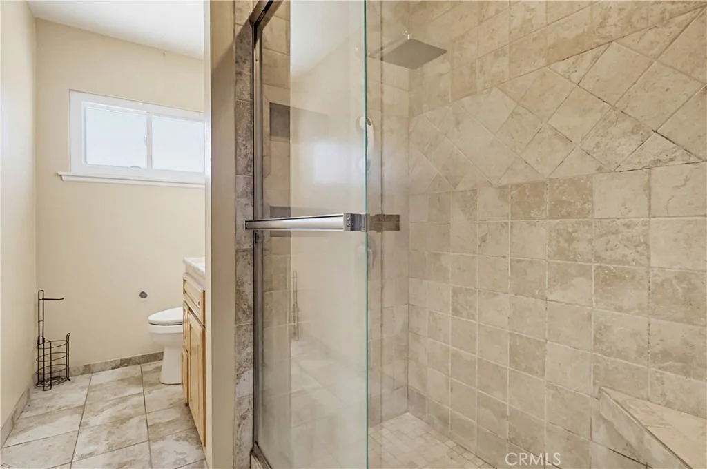 Photo of 555 W Shadwell