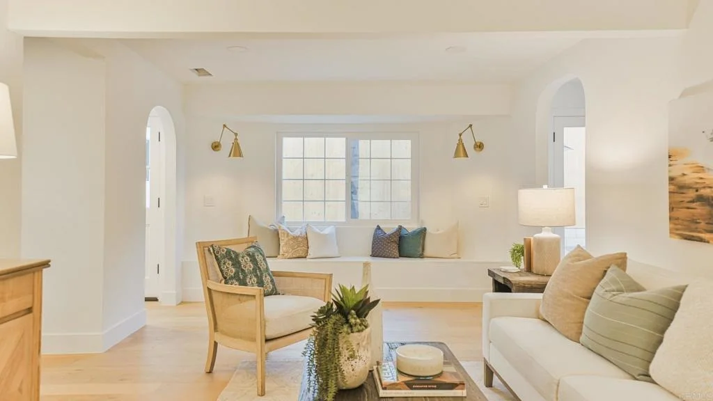 Photo of 2399 Ivy Road