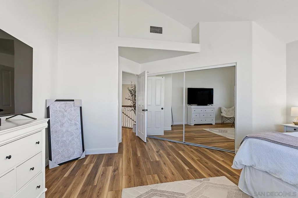 Photo of 45226 Camino Monzon
