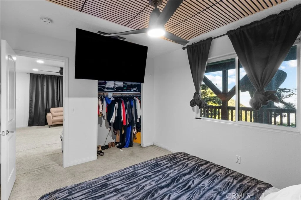 Photo of 23377 Crestview
