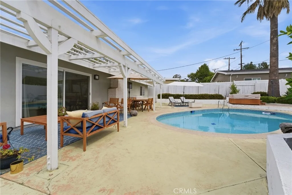 Photo of 11638 Gerald