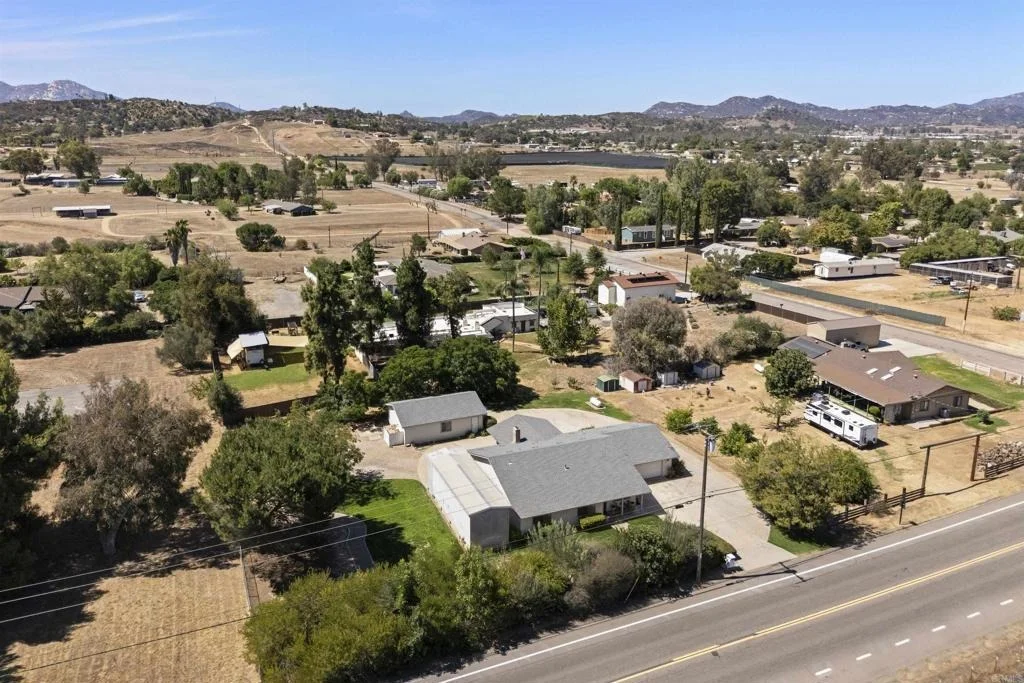Photo of 842 Hanson Ln