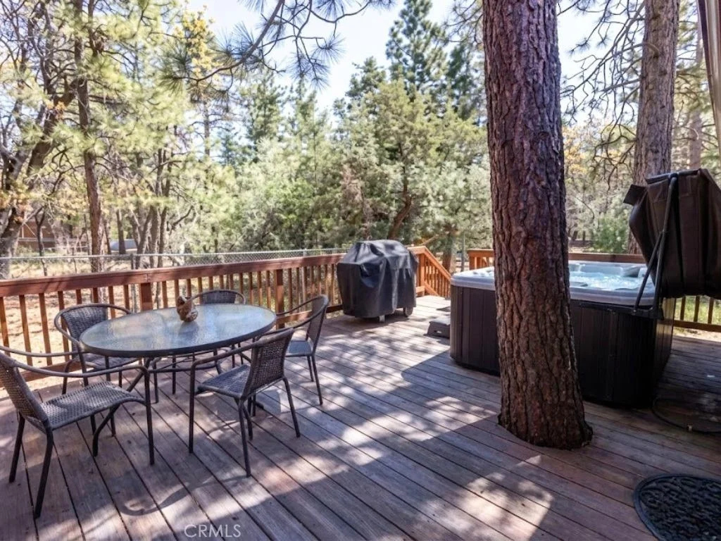 Photo of 437 Victoria Lane