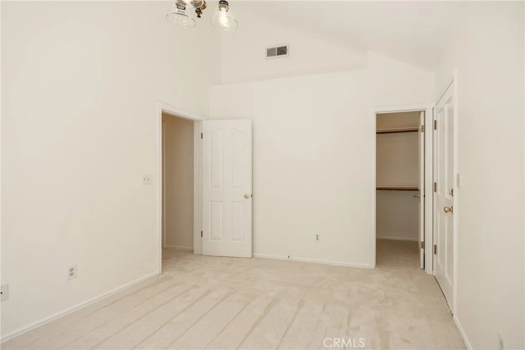 Photo of 26695 Thunderbird Dr