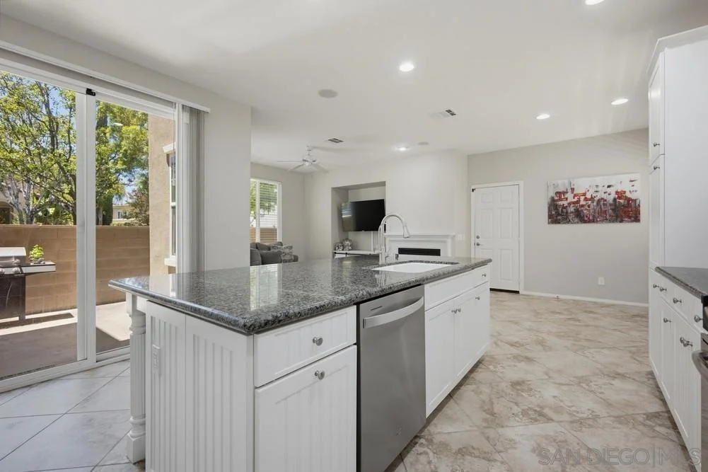 Photo of 40278 Ayer Ln