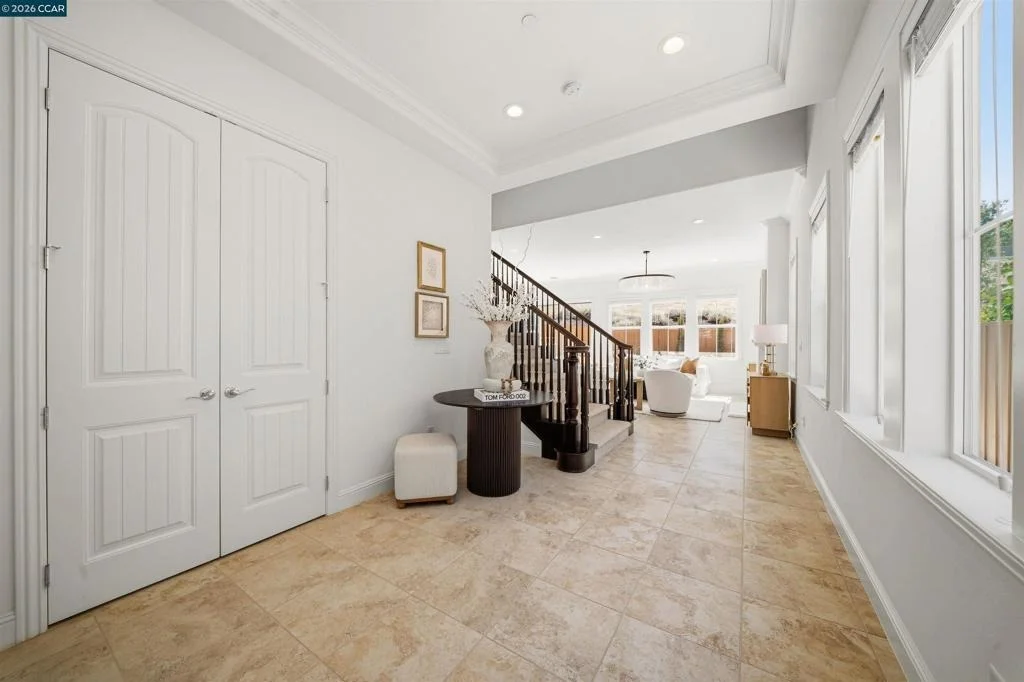 Photo of 1124 Rosamund Dr
