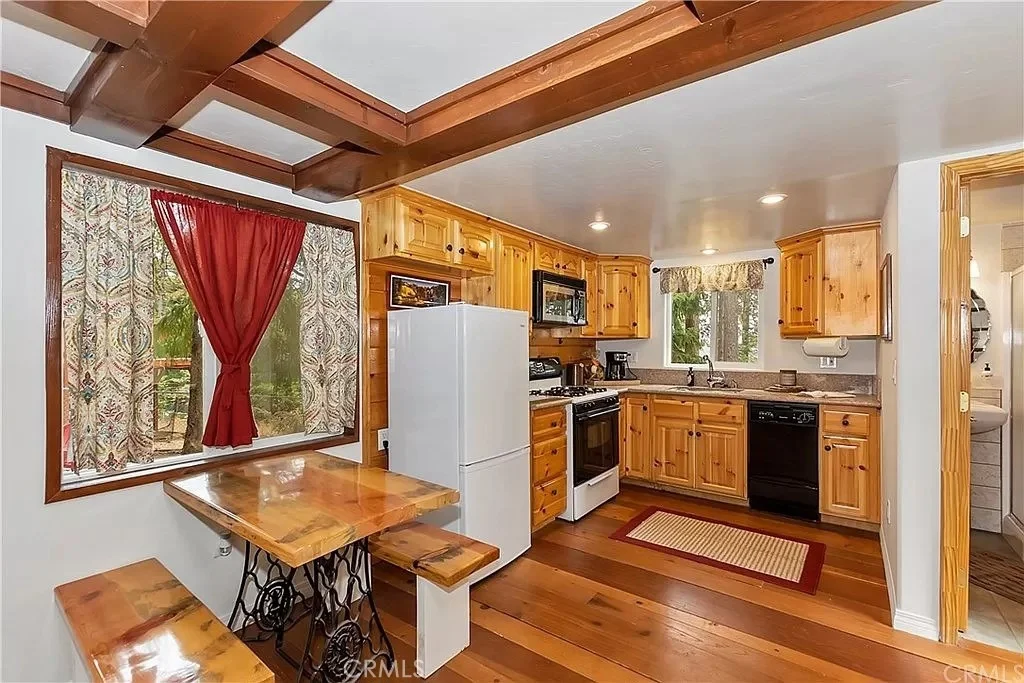 Photo of 471 Willow Witch