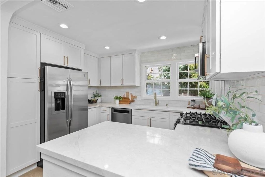 Photo of 633 Arroyo