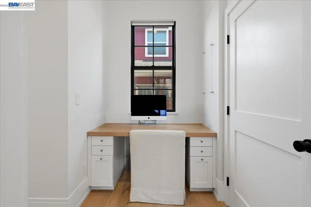 Photo of 3550 Vine St