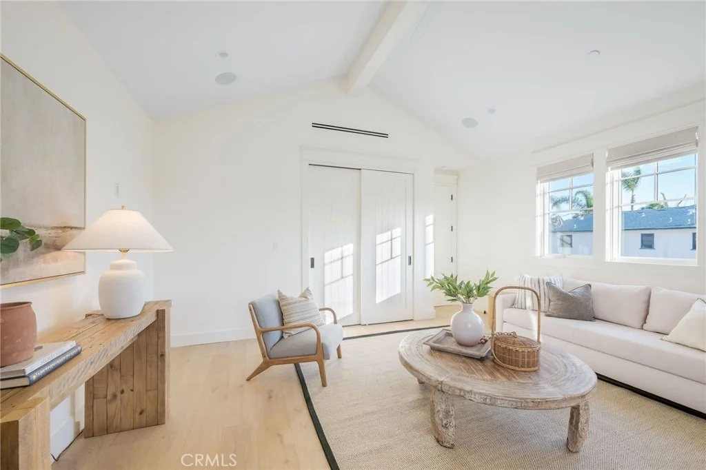 Photo of 153 Granada Avenue