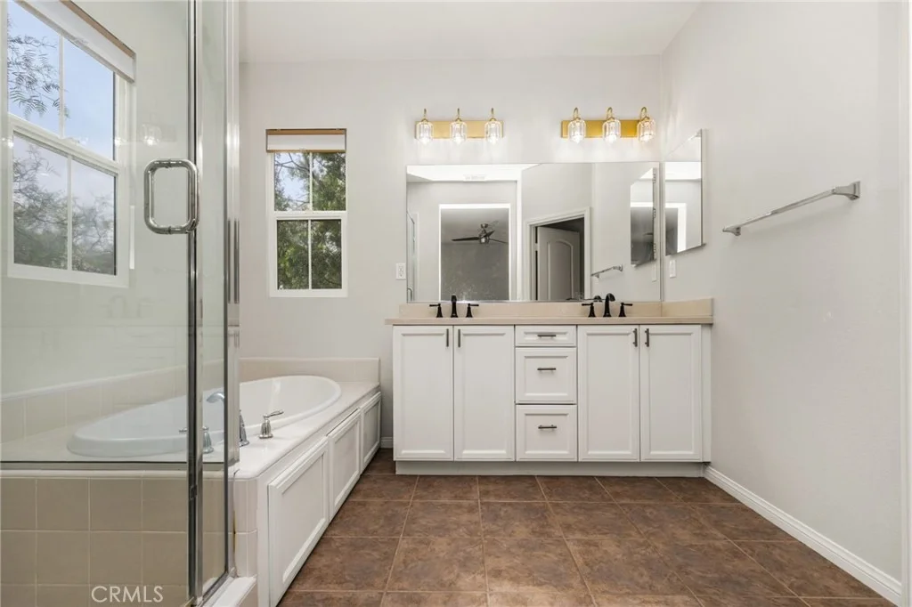 Photo of 439 N Naranjal