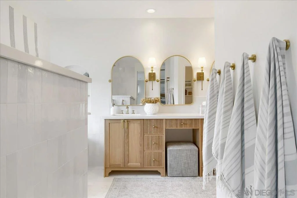 Photo of 6048 Cala Lily St