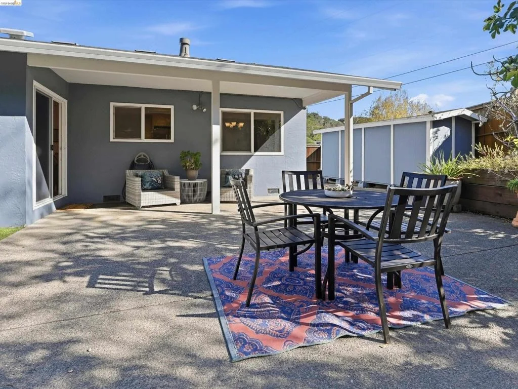 Photo of 255 Knight Dr