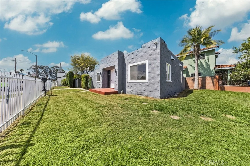Photo of 6639 Muriel Avenue
