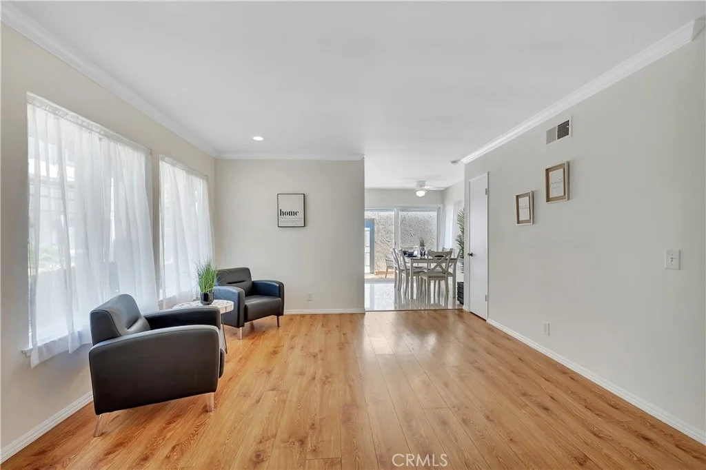 Photo of 5371 Victoria Place