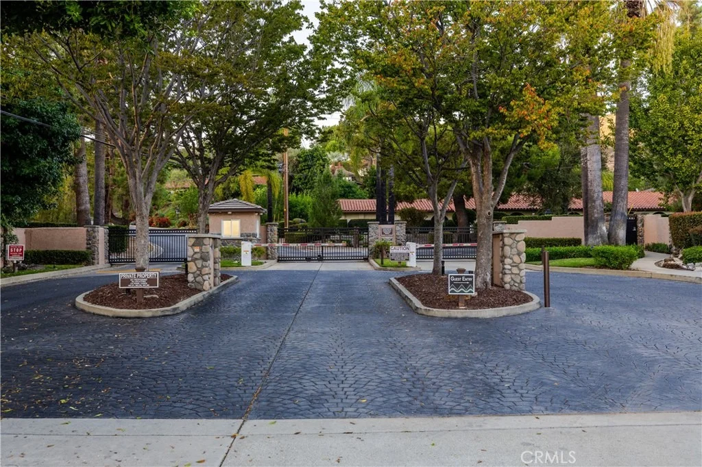 Photo of 1107 Sandhurst Lane