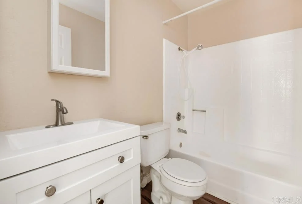Photo of Unit 7 at 32024 Del Cielo Oeste