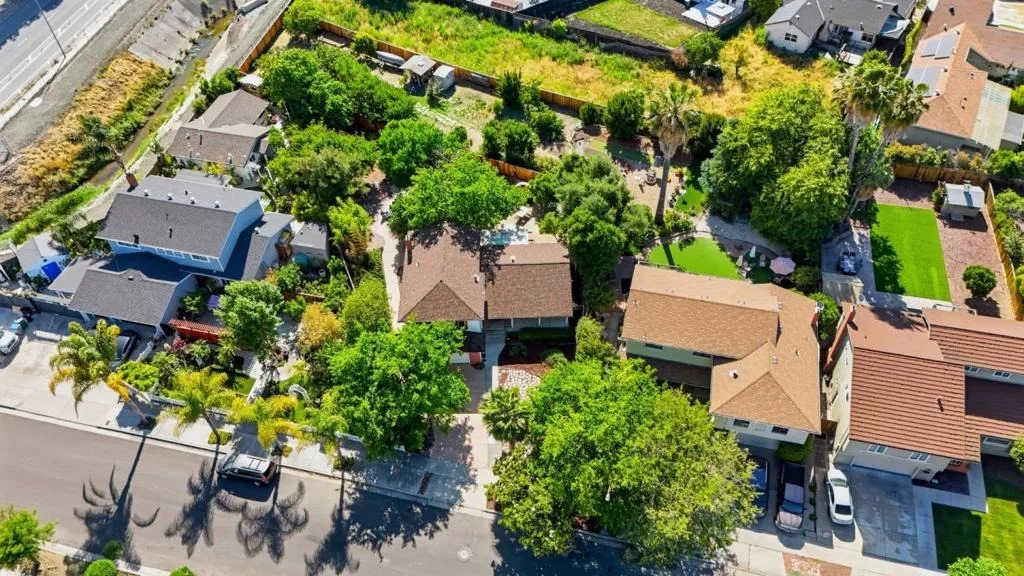 Photo of 469 Royale Park Drive